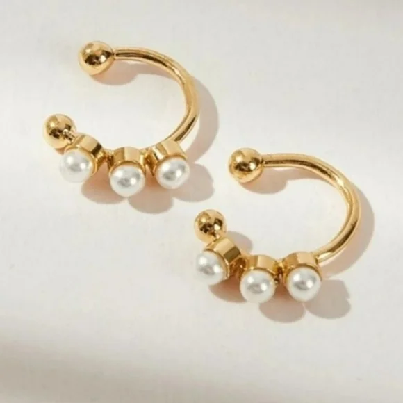 *Amanda* Cuff Earrings - Picture 2 of 3